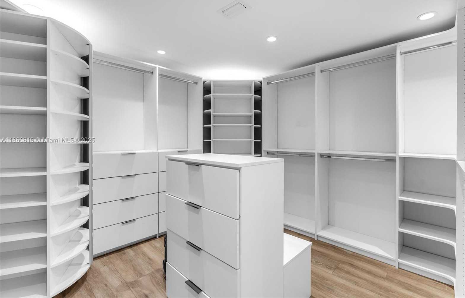 Small Image of 27520 SOUTH WEST 164TH CT, Homestead Number 17