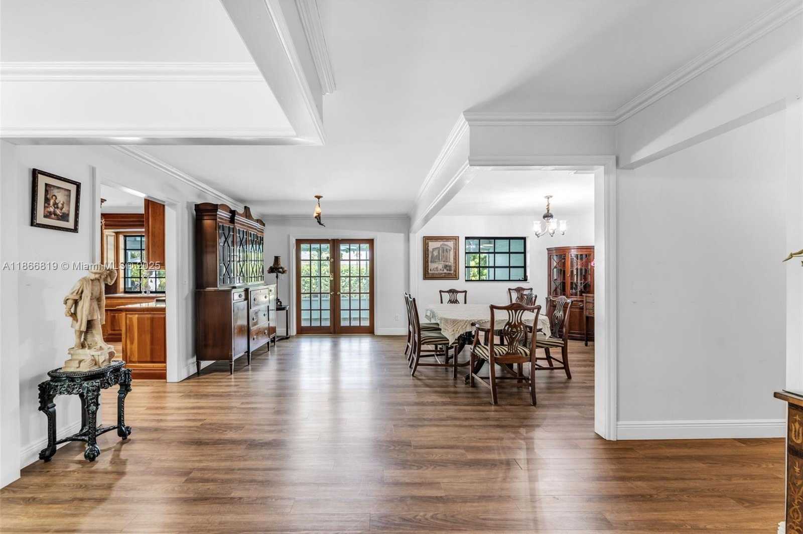 Small Image of 27520 SOUTH WEST 164TH CT, Homestead Number 3