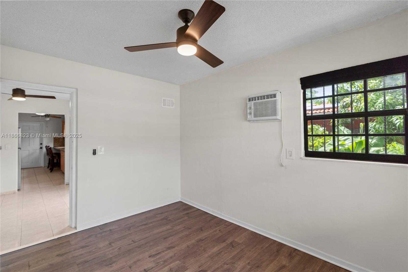 Small Image of 270 WEST 15TH ST, Hialeah Number 24