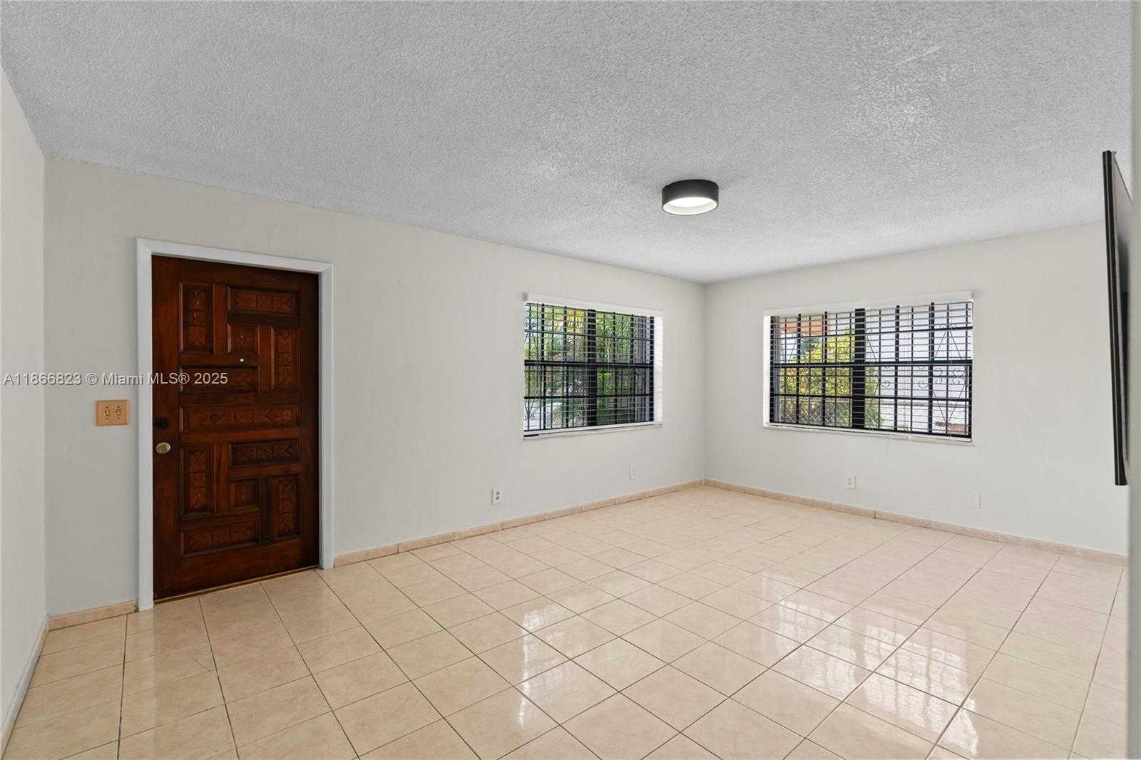 Small Image of 270 WEST 15TH ST, Hialeah Number 4
