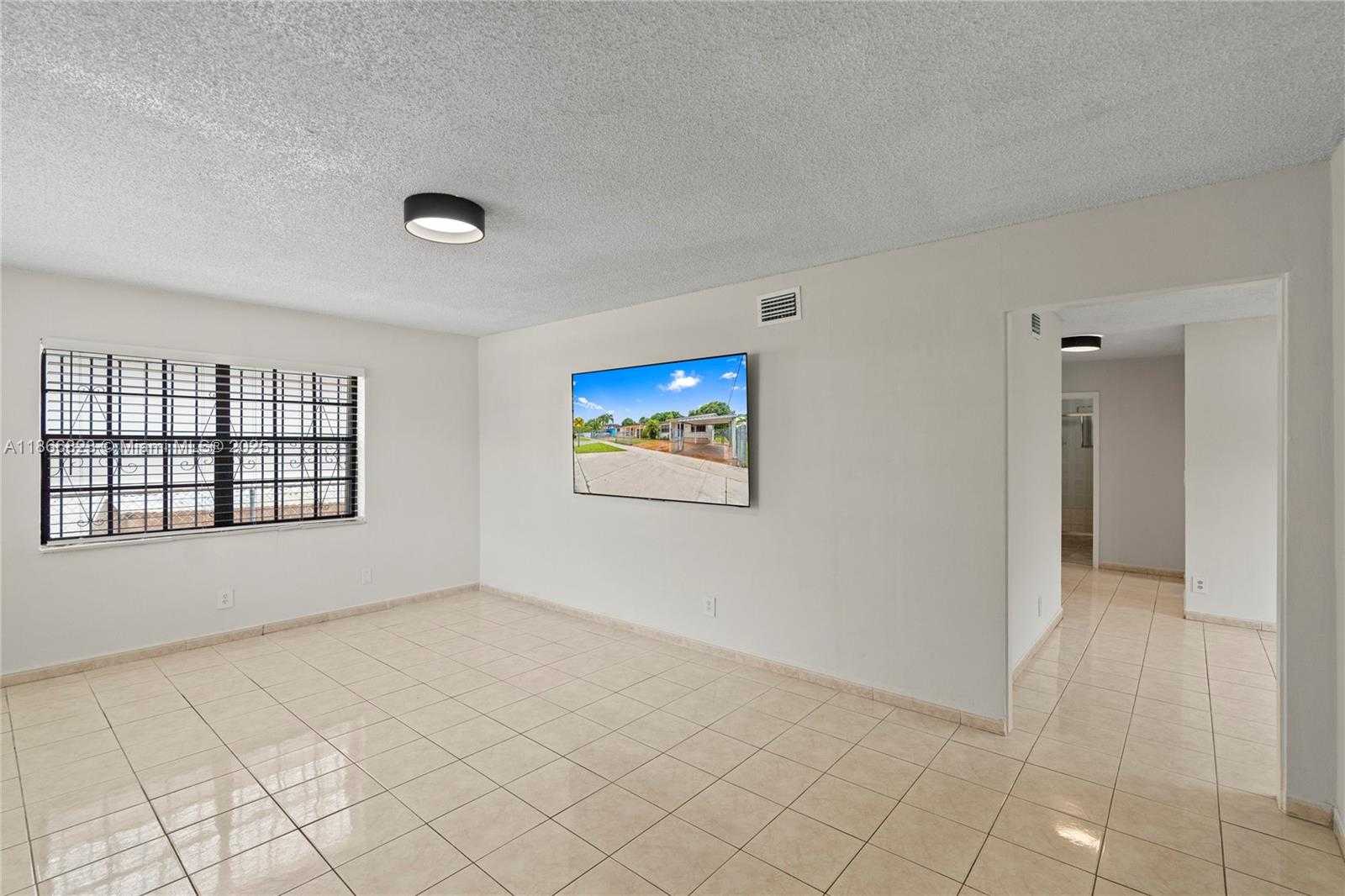 Small Image of 270 WEST 15TH ST, Hialeah Number 5