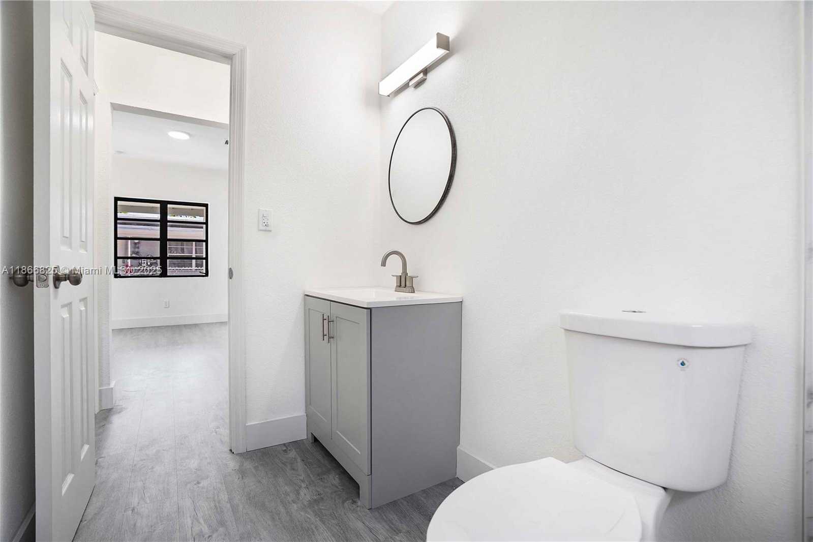 Small Image of 50 EAST 13TH ST, Hialeah Number 15