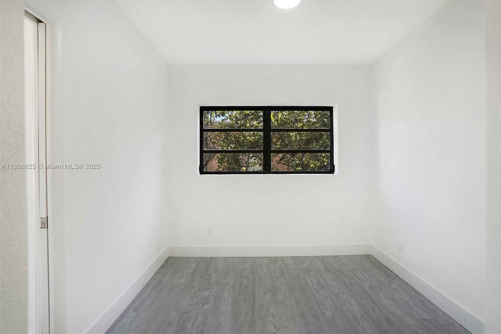 Small Image of 50 EAST 13TH ST, Hialeah Number 16