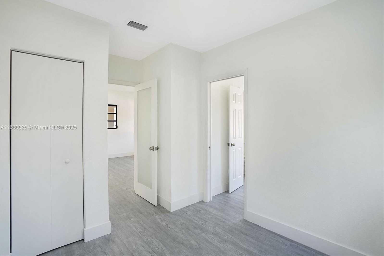 Small Image of 50 EAST 13TH ST, Hialeah Number 17