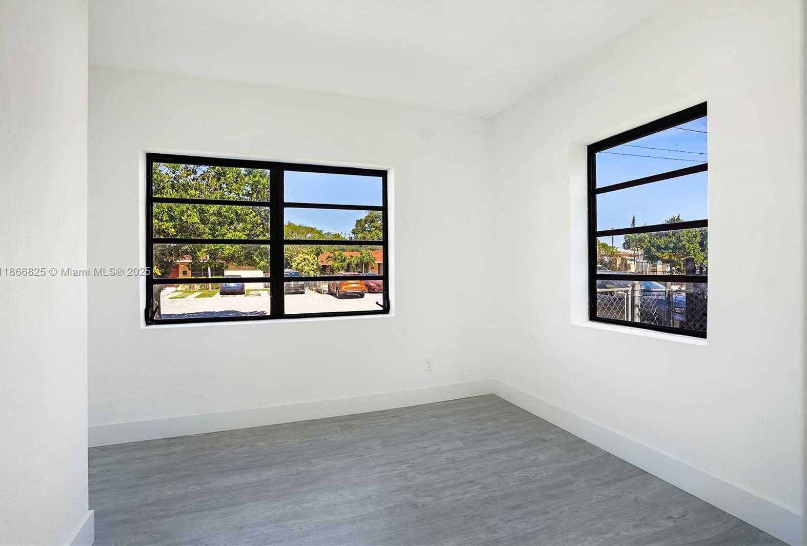 Small Image of 50 EAST 13TH ST, Hialeah Number 18