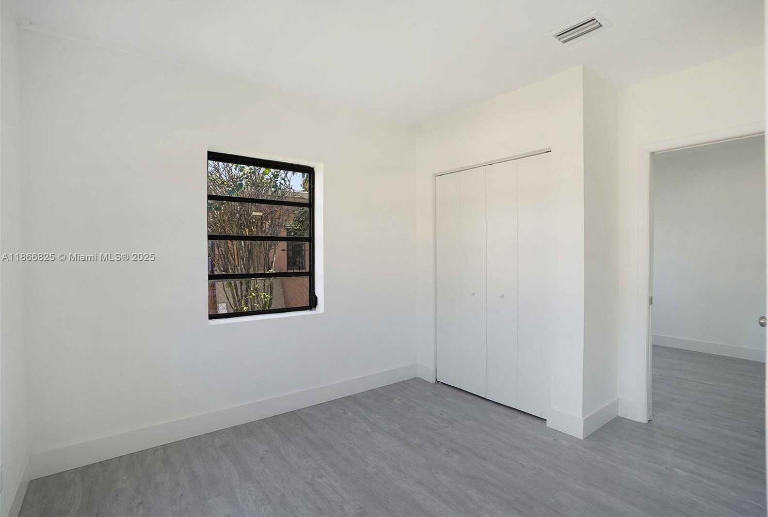 Small Image of 50 EAST 13TH ST, Hialeah Number 20