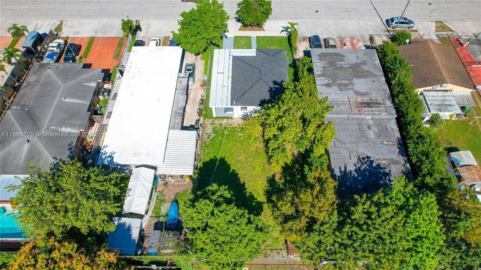 Small Image of 50 EAST 13TH ST, Hialeah Number 28