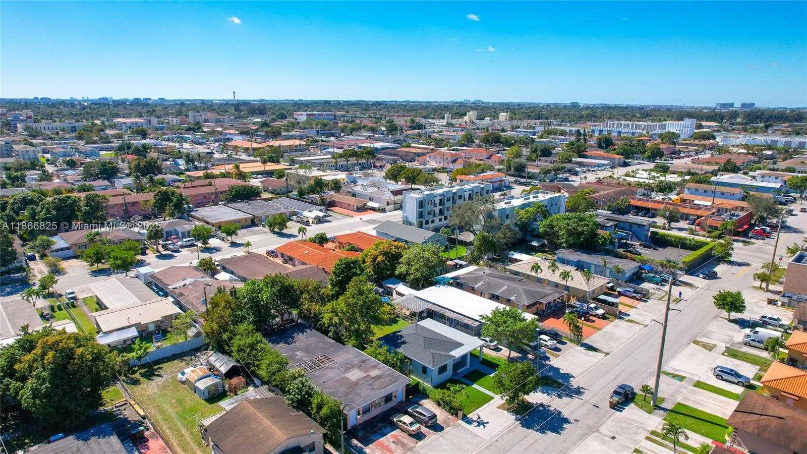 Small Image of 50 EAST 13TH ST, Hialeah Number 34
