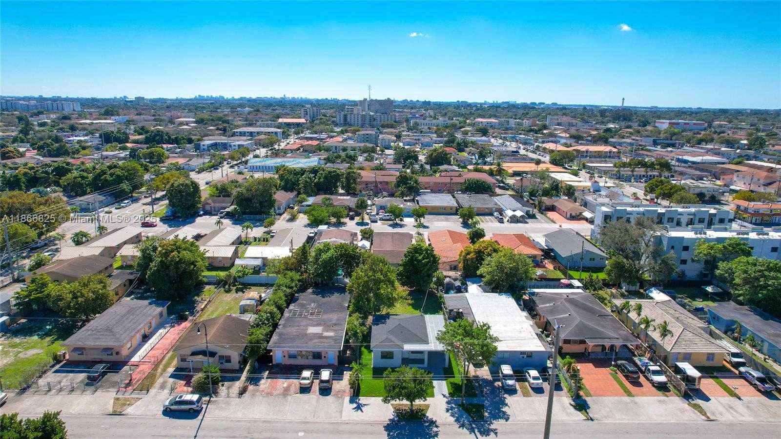 Small Image of 50 EAST 13TH ST, Hialeah Number 36