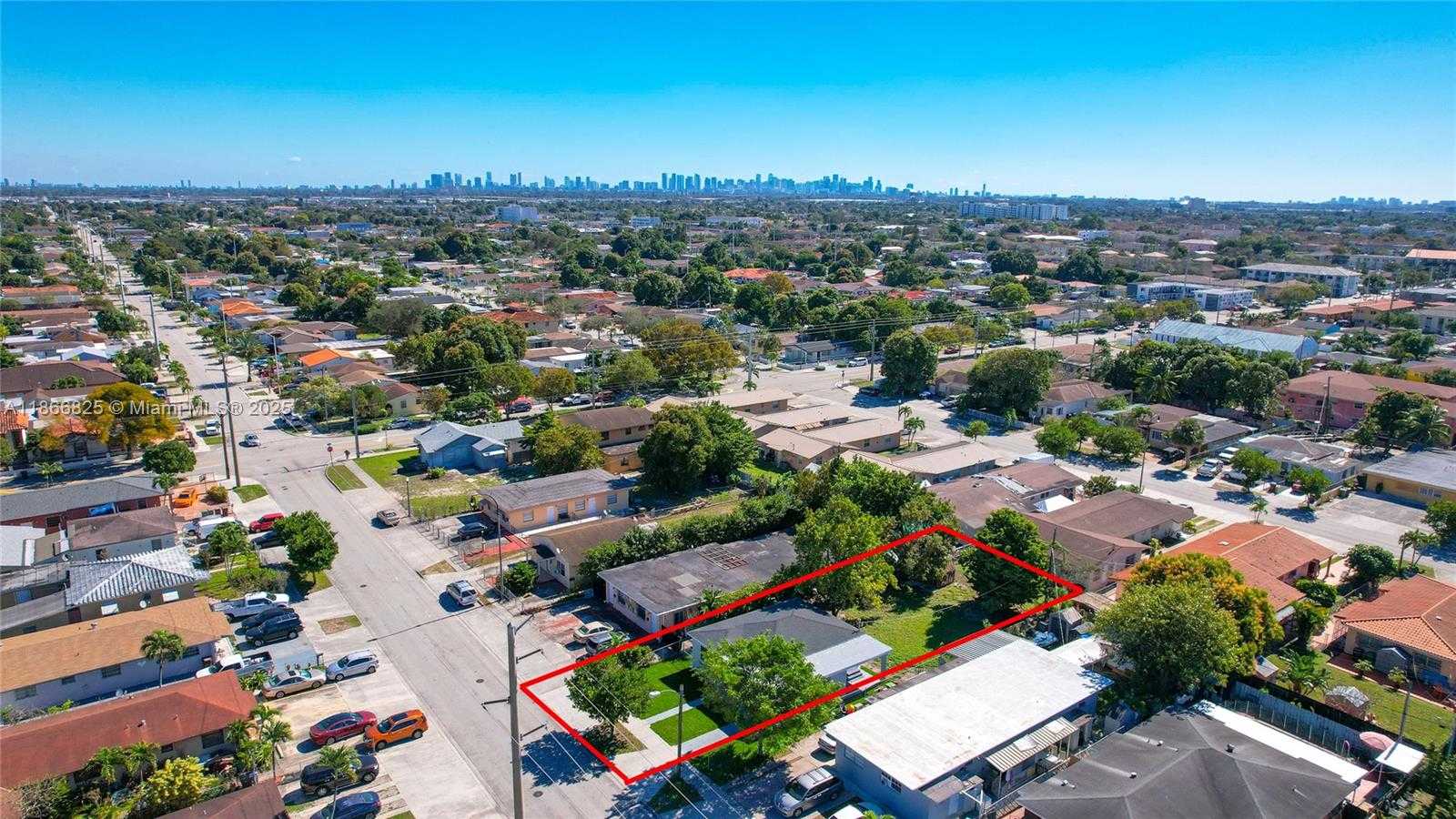 Small Image of 50 EAST 13TH ST, Hialeah Number 37