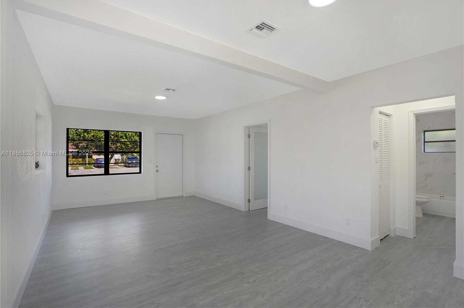 Small Image of 50 EAST 13TH ST, Hialeah Number 6