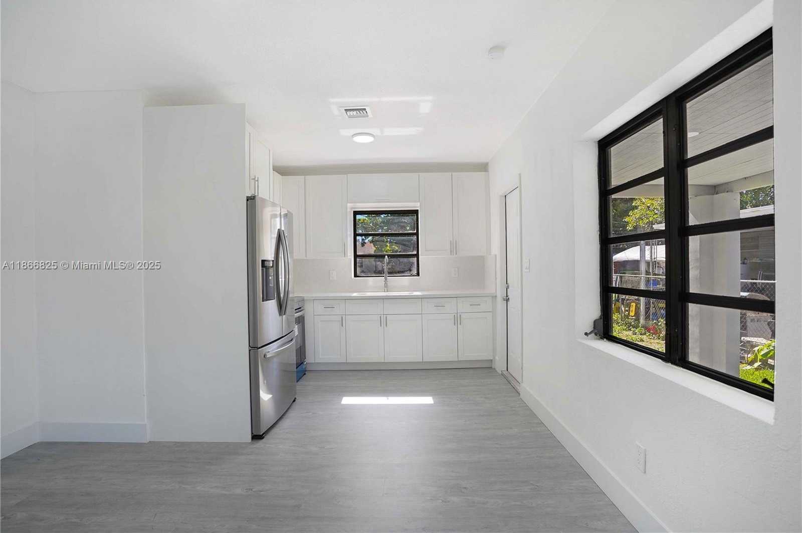 Small Image of 50 EAST 13TH ST, Hialeah Number 9
