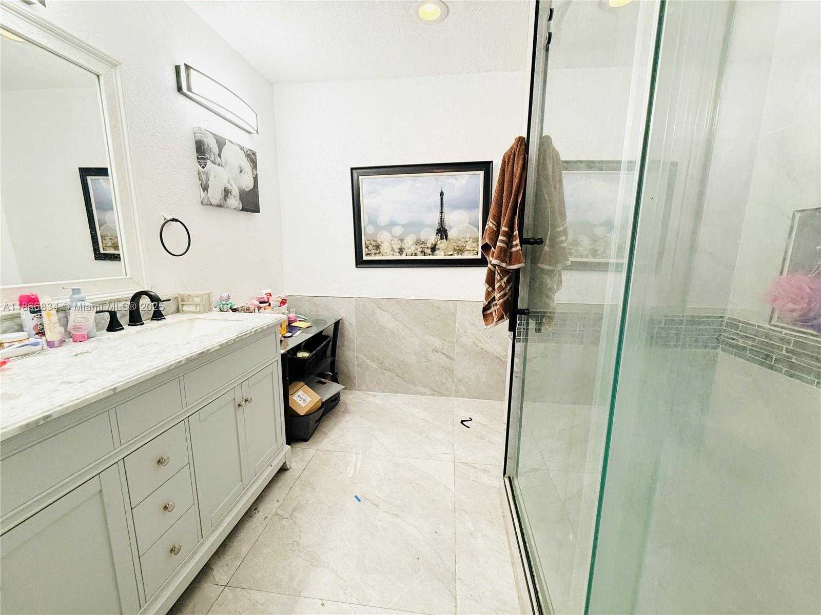 Small Image of 6360 WEST 8TH AVE, Hialeah Number 12