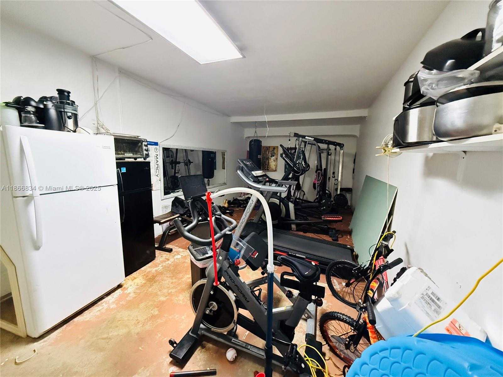 Small Image of 6360 WEST 8TH AVE, Hialeah Number 18