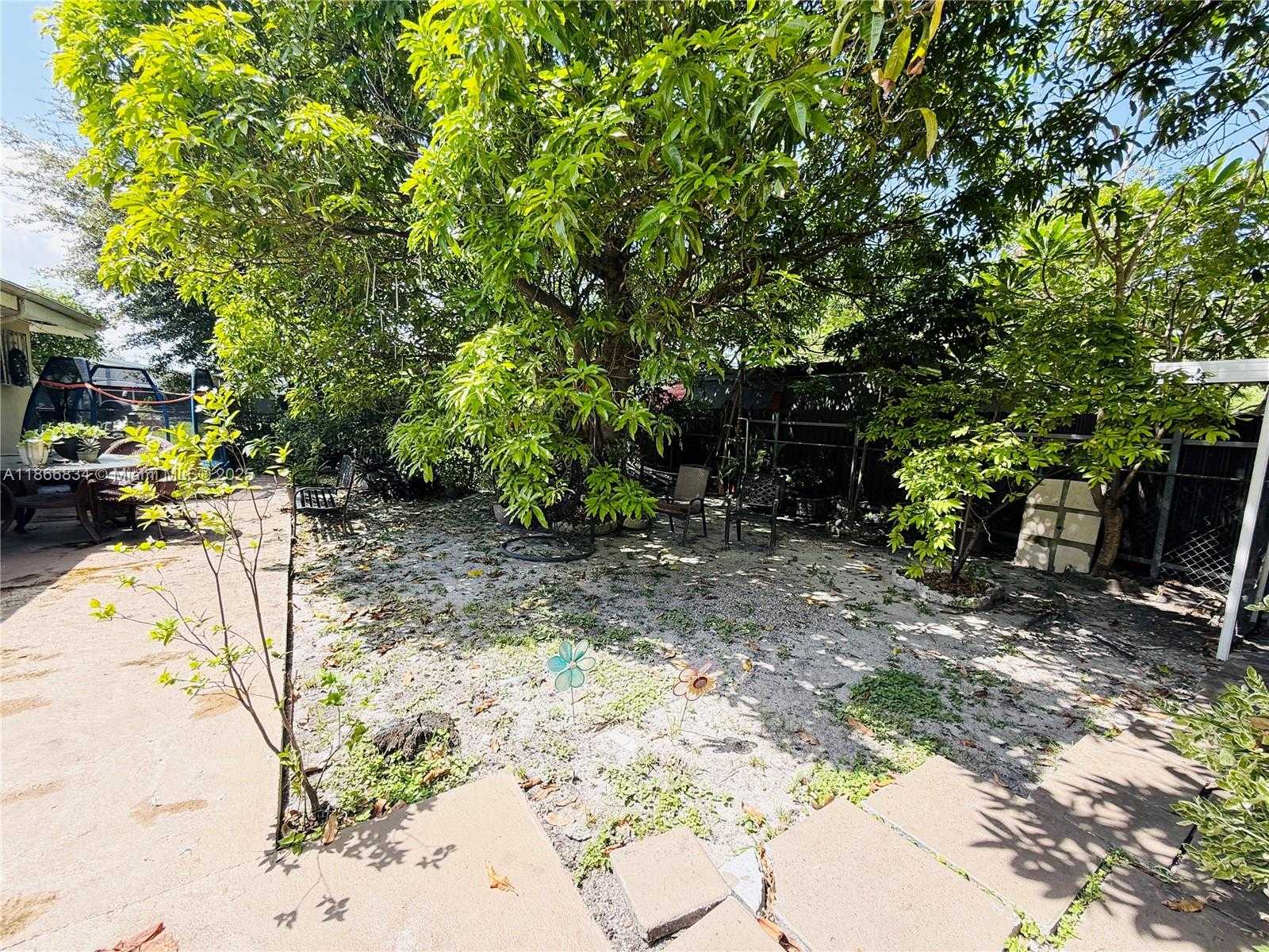 Small Image of 6360 WEST 8TH AVE, Hialeah Number 21