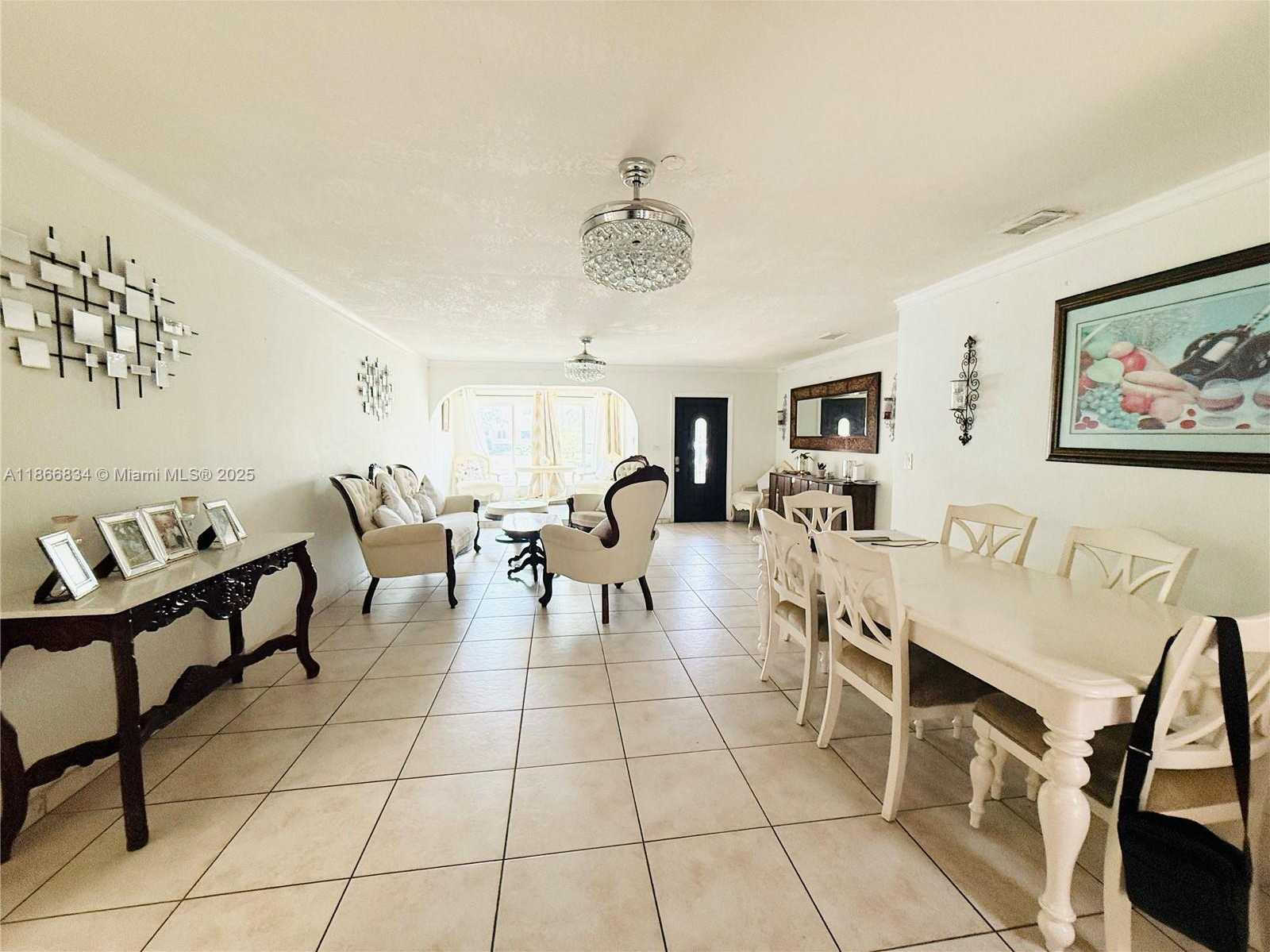 Small Image of 6360 WEST 8TH AVE, Hialeah Number 4