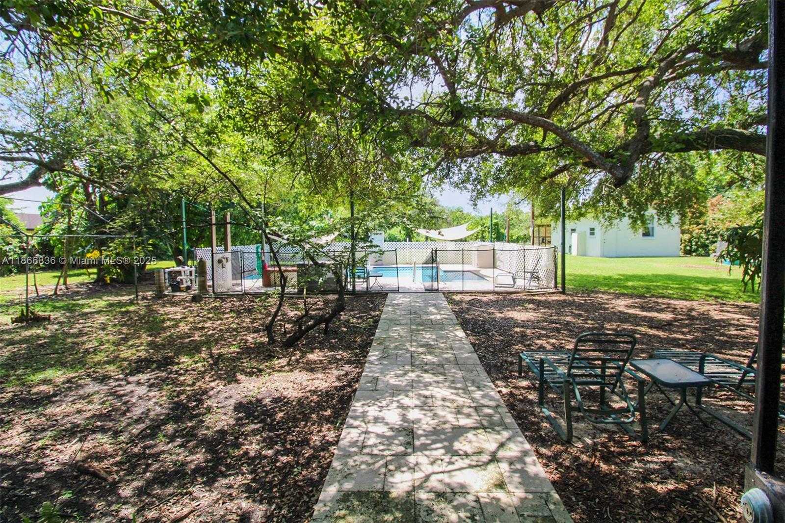 Small Image of 23500 SOUTH WEST 153RD CT, Homestead Number 15