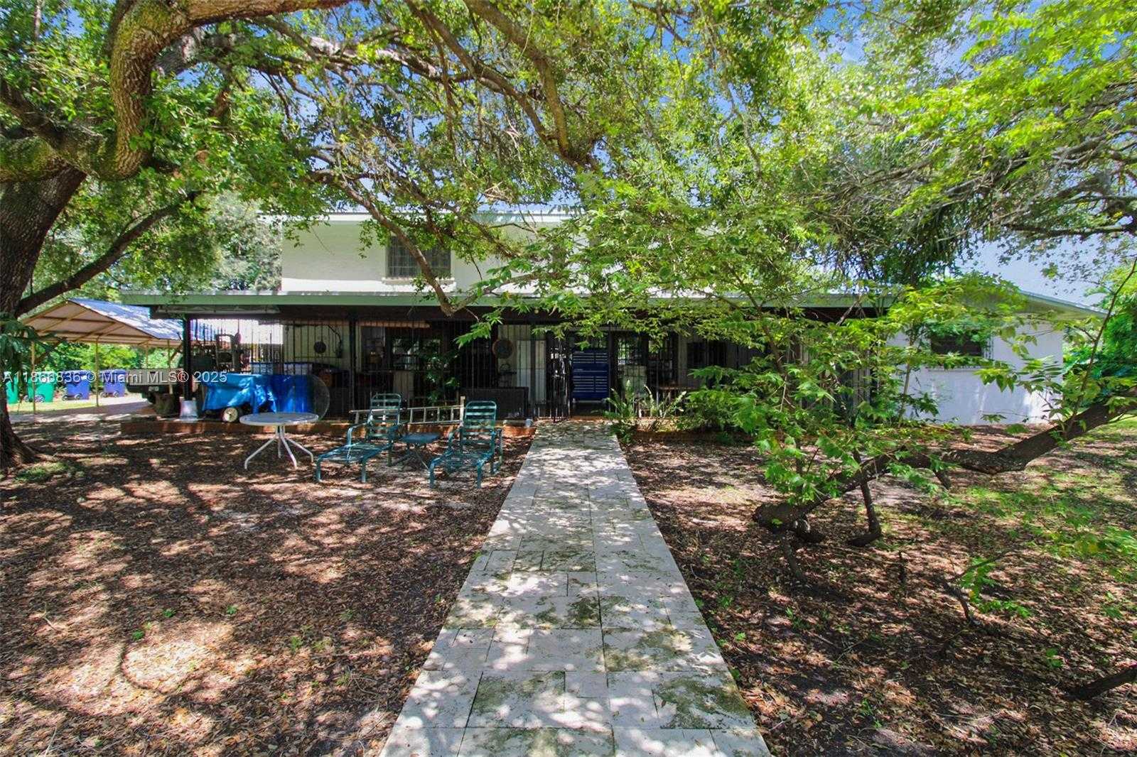 Small Image of 23500 SOUTH WEST 153RD CT, Homestead Number 18
