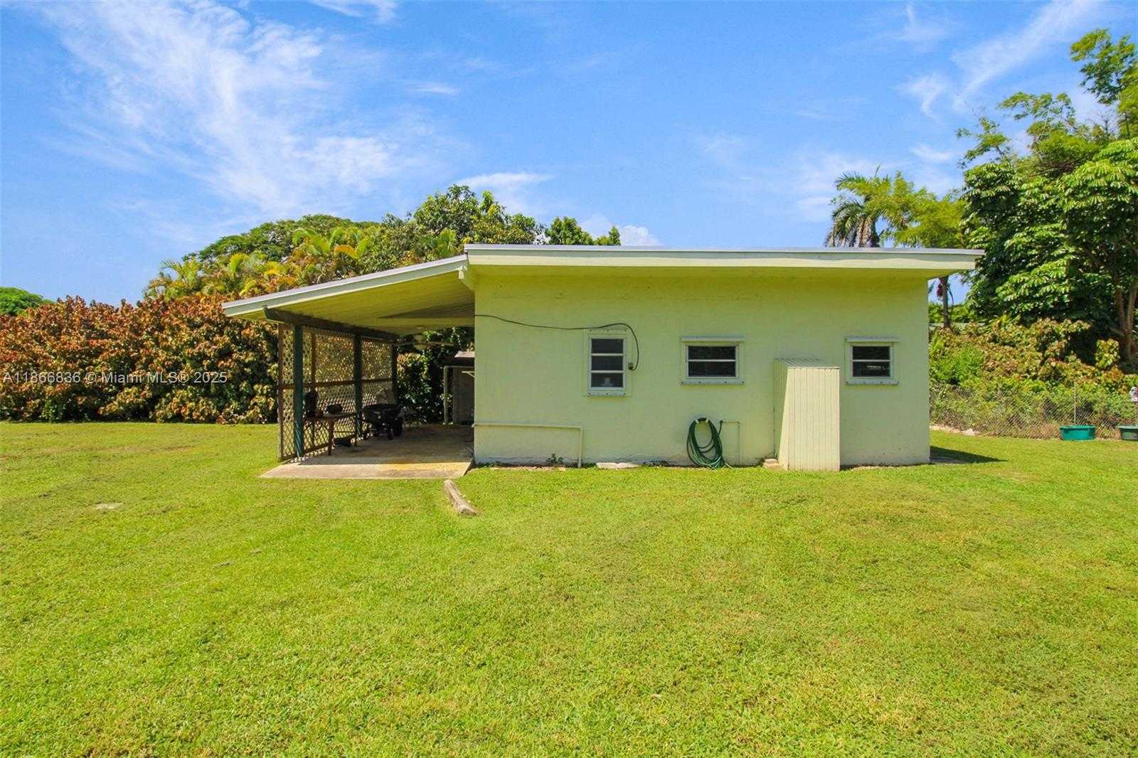 Small Image of 23500 SOUTH WEST 153RD CT, Homestead Number 21