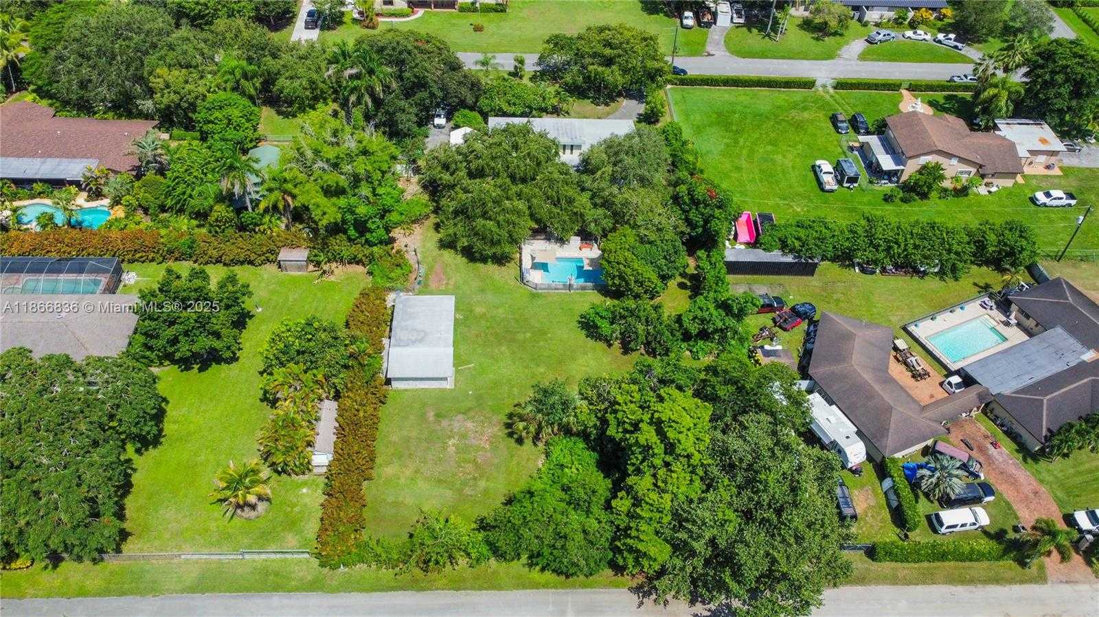 Small Image of 23500 SOUTH WEST 153RD CT, Homestead Number 41