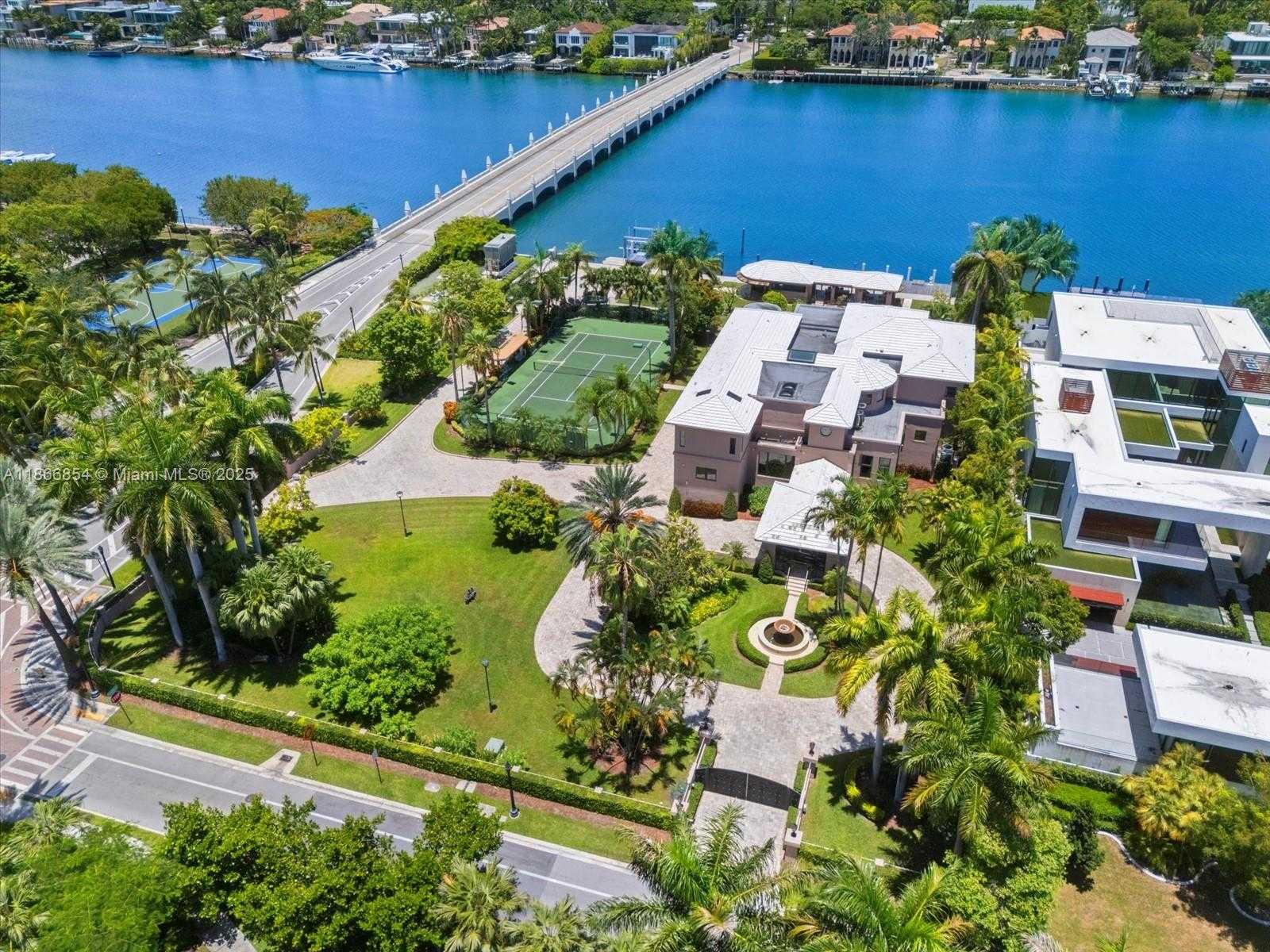 Small Image of 145 PALM AVE, Miami Beach Number 2