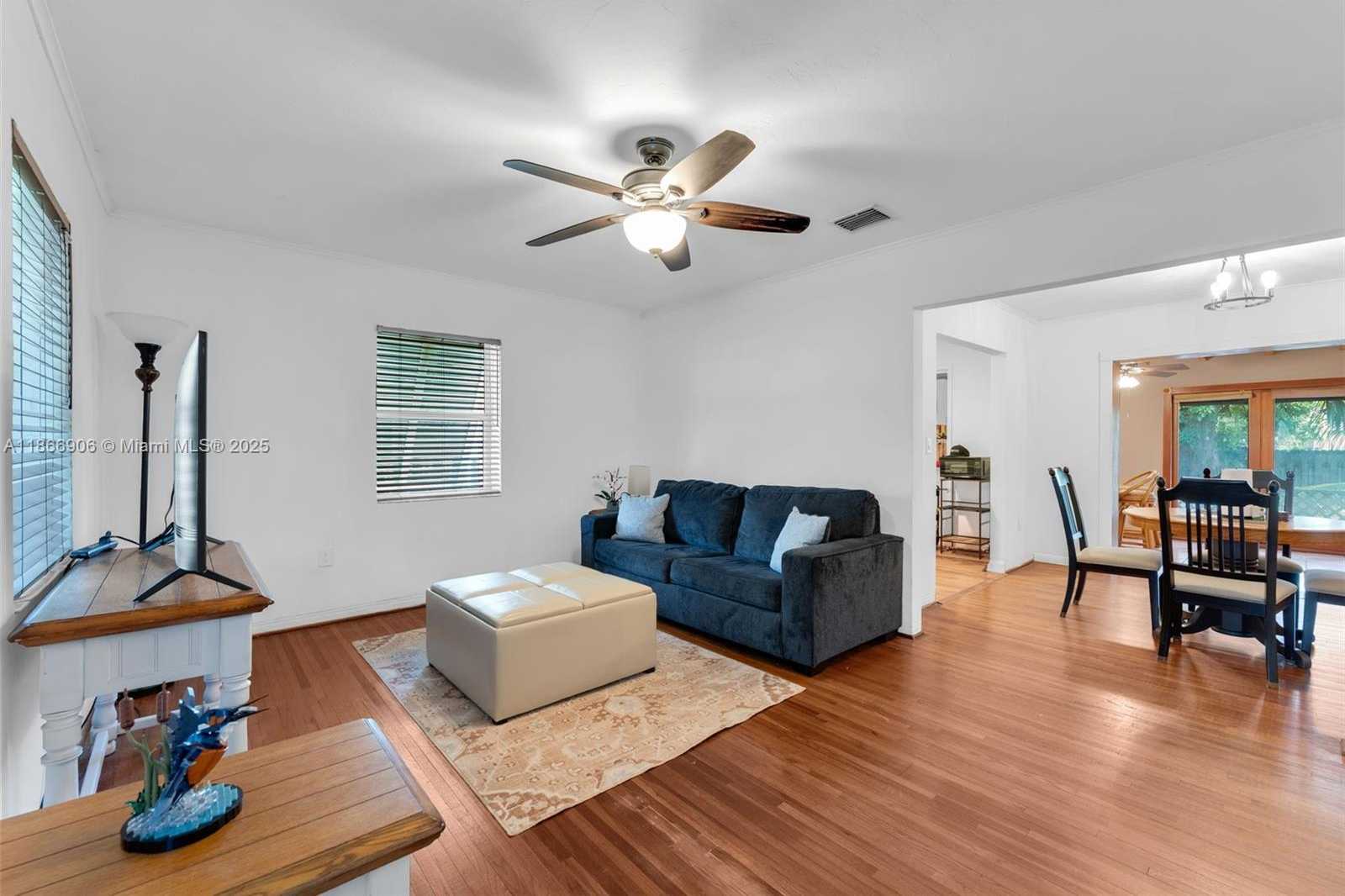 Small Image of 925 NORTH WEST 4TH AVE, Homestead Number 15