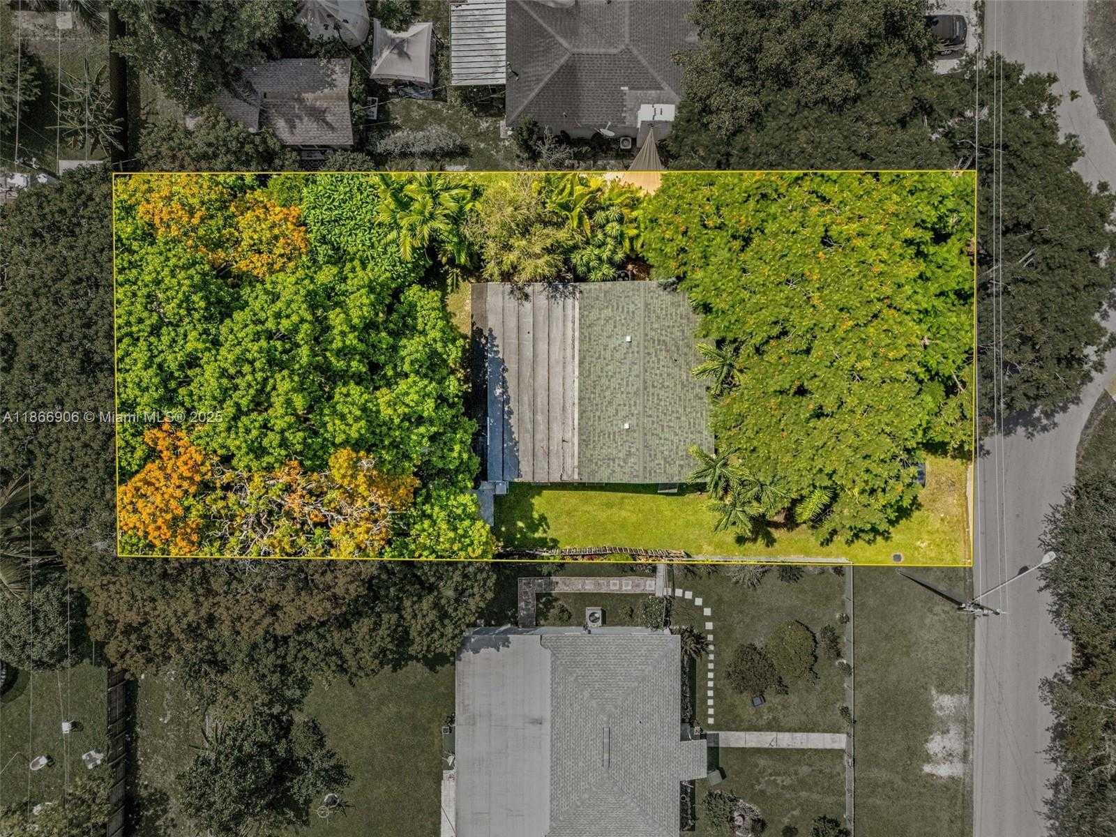 Small Image of 925 NORTH WEST 4TH AVE, Homestead Number 16