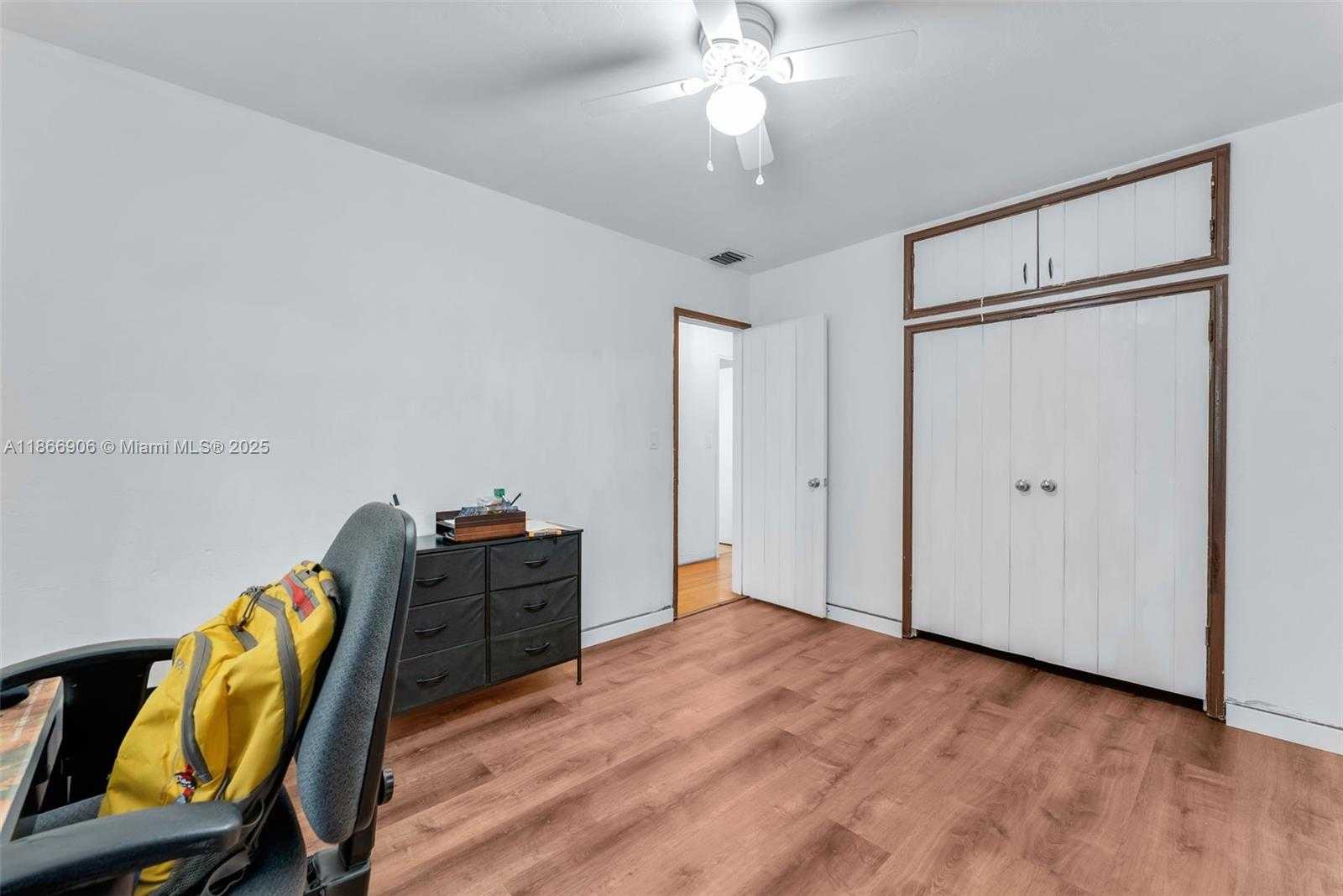 Small Image of 925 NORTH WEST 4TH AVE, Homestead Number 6