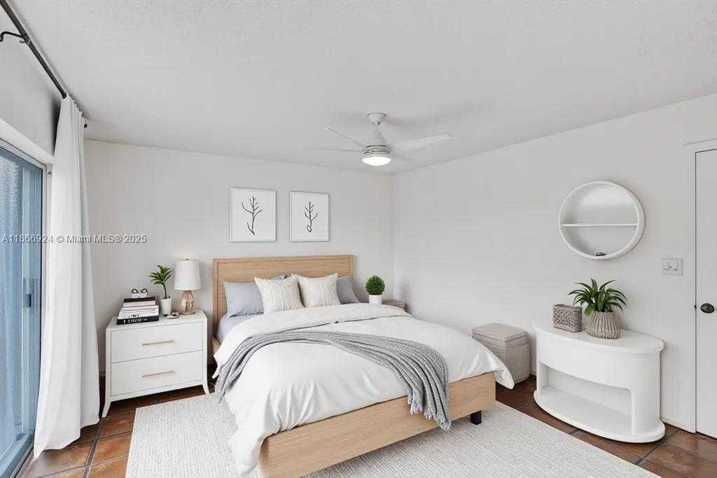 Small Image of 22255 SOUTH WEST 97TH CT, Cutler Bay Number 8