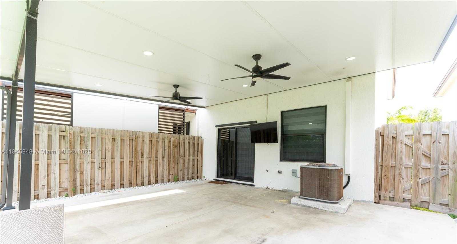 Small Image of 25185 SOUTH WEST 108TH AVE, Homestead Number 39