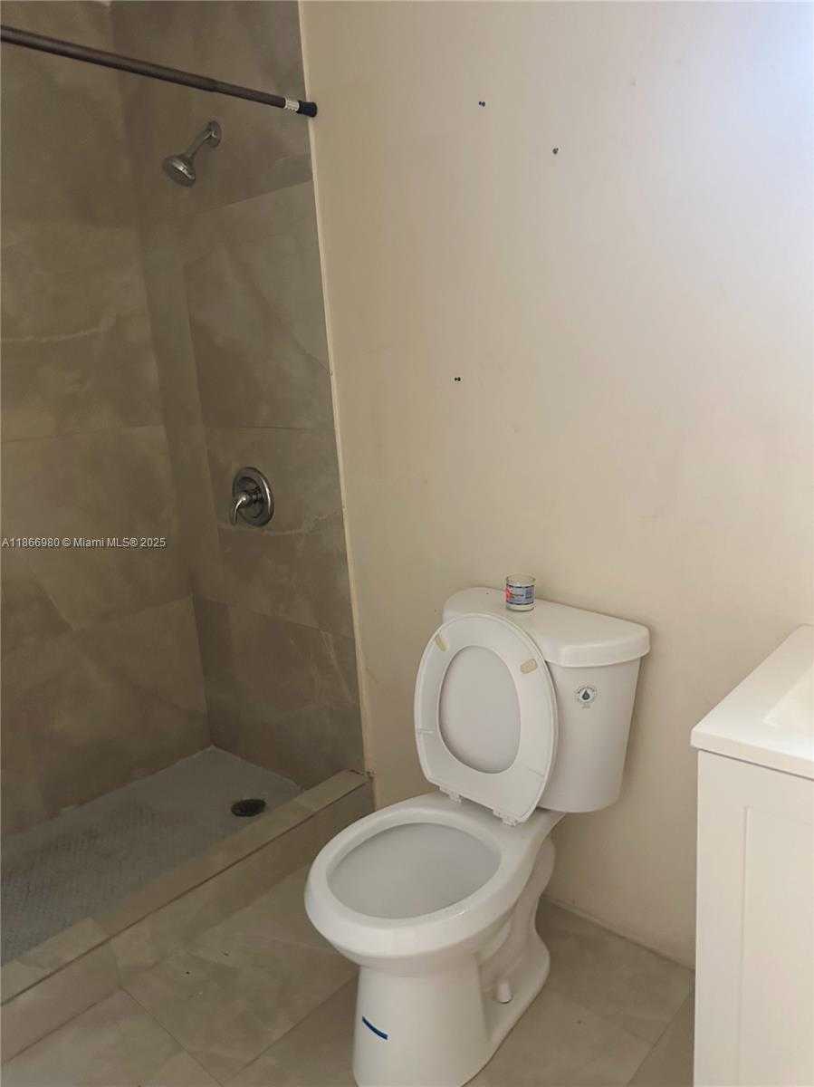 Small Image of 3801 NORTH EAST 15TH AVE, Pompano Beach Number 16