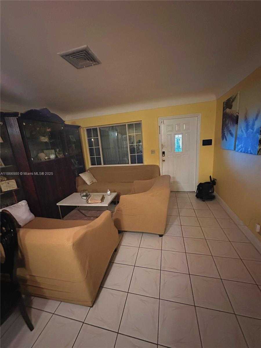 Small Image of 3801 NORTH EAST 15TH AVE, Pompano Beach Number 4