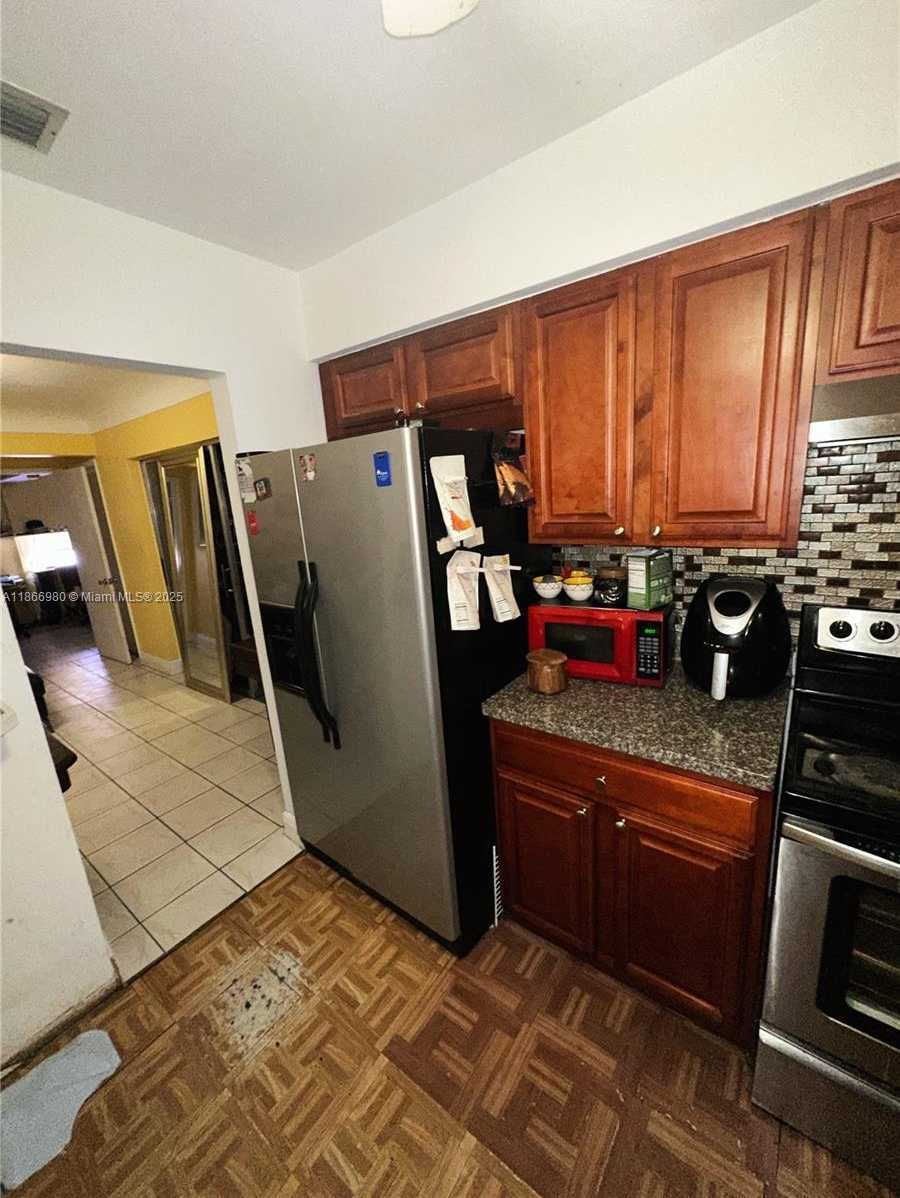 Small Image of 3801 NORTH EAST 15TH AVE, Pompano Beach Number 8