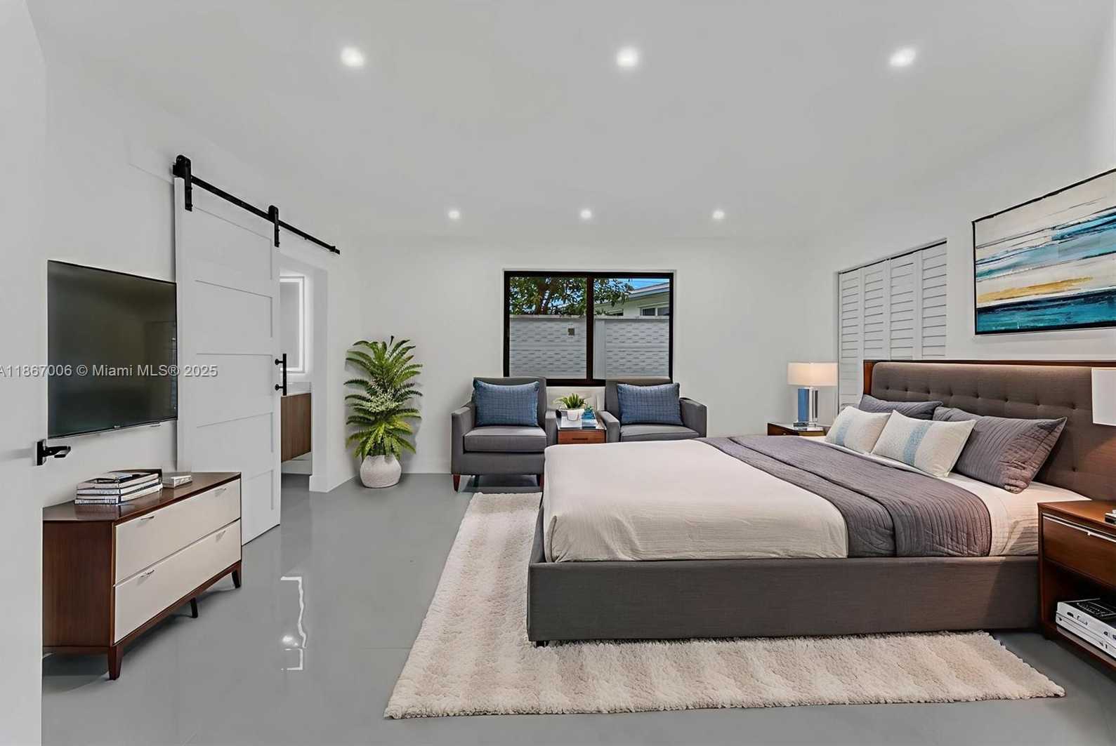 Small Image of 3444 BUCHANAN ST, Hollywood Number 26