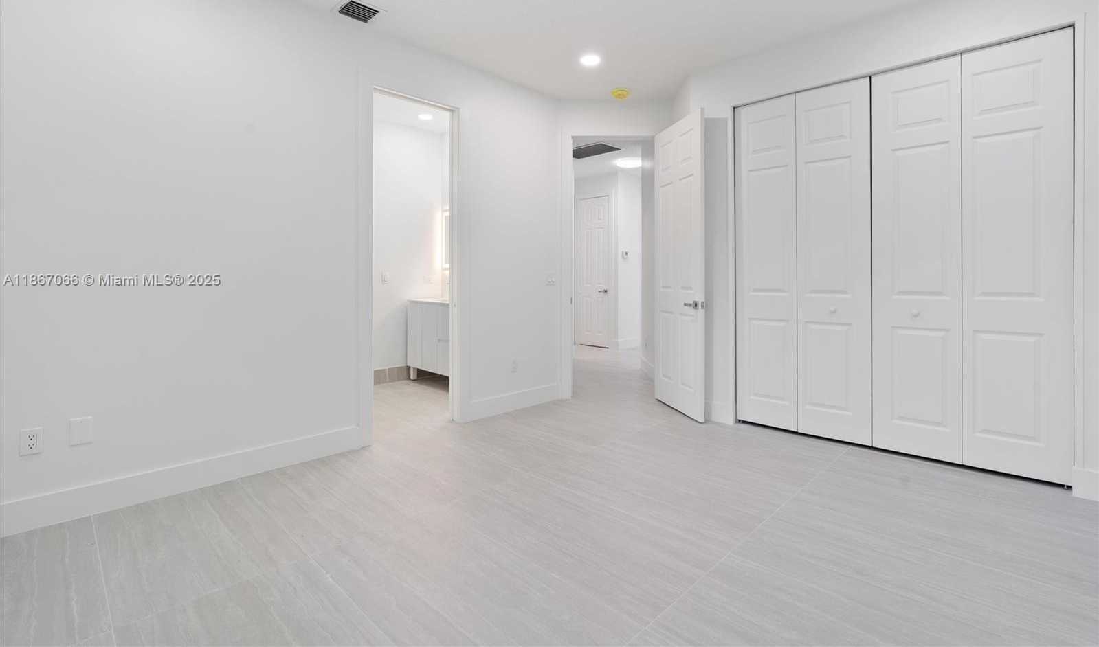 Small Image of 21677 MARIGOT DR, Boca Raton Number 29