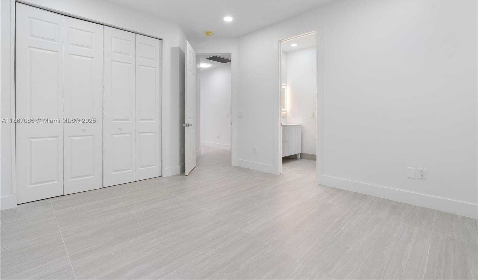 Small Image of 21677 MARIGOT DR, Boca Raton Number 33