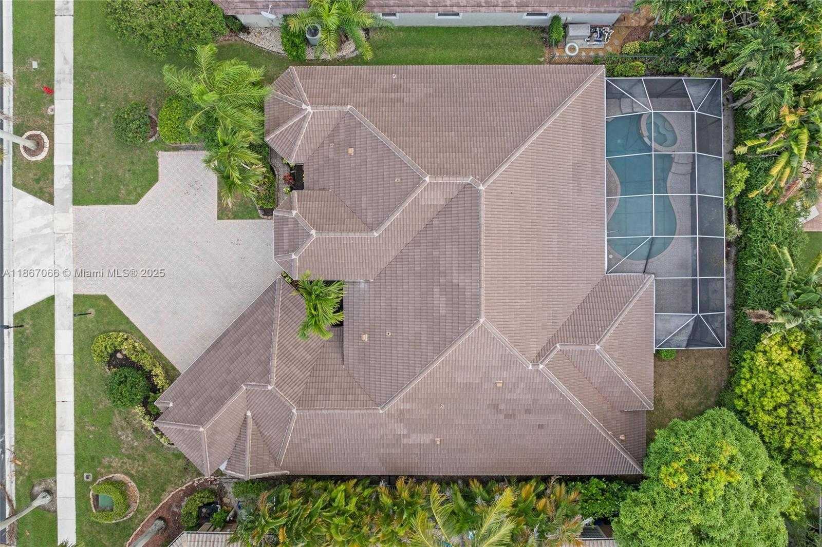 Small Image of 21677 MARIGOT DR, Boca Raton Number 35