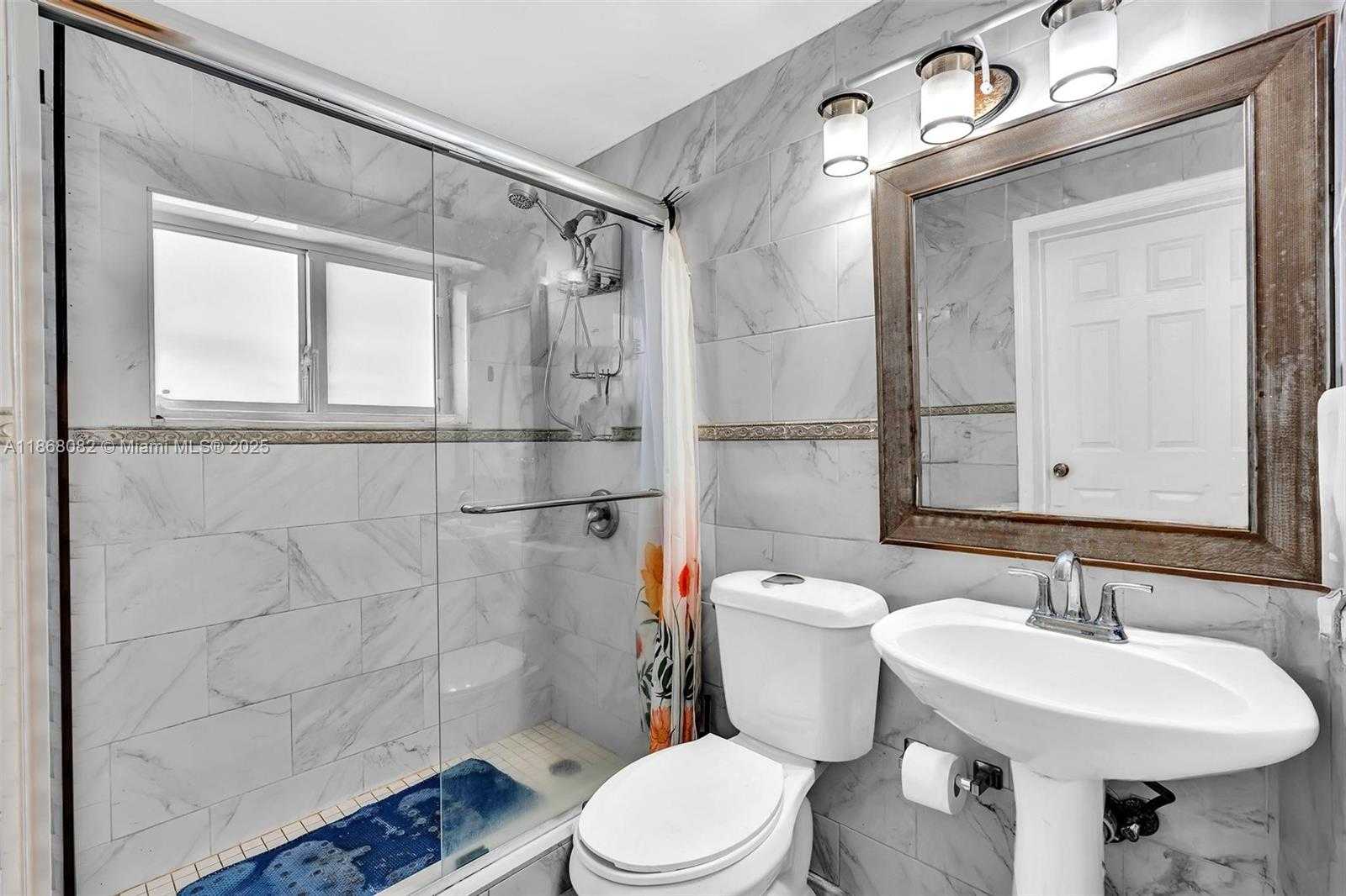 Small Image of 690 SOUTH EAST 8TH ST, Hialeah Number 15