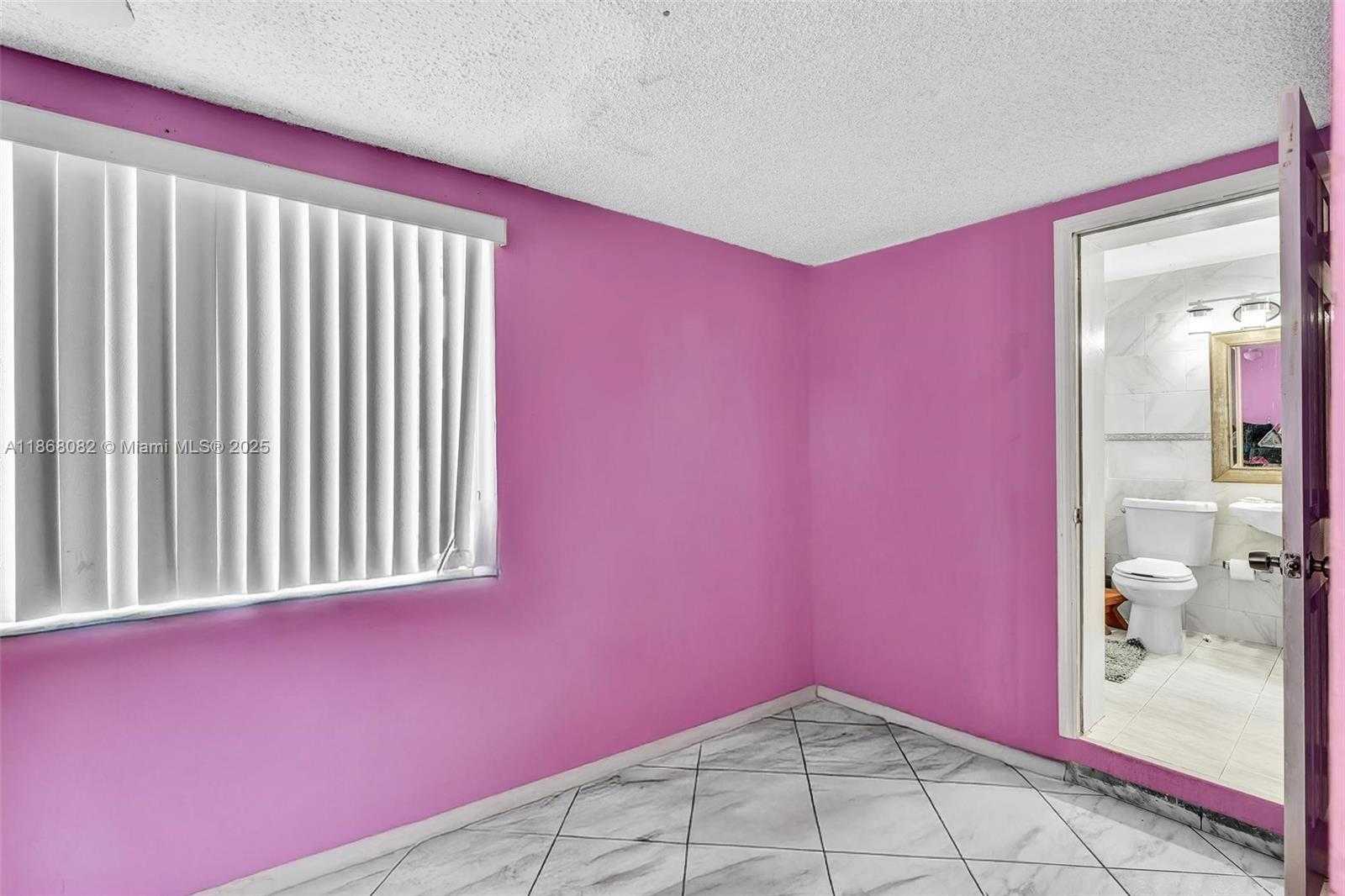 Small Image of 690 SOUTH EAST 8TH ST, Hialeah Number 18