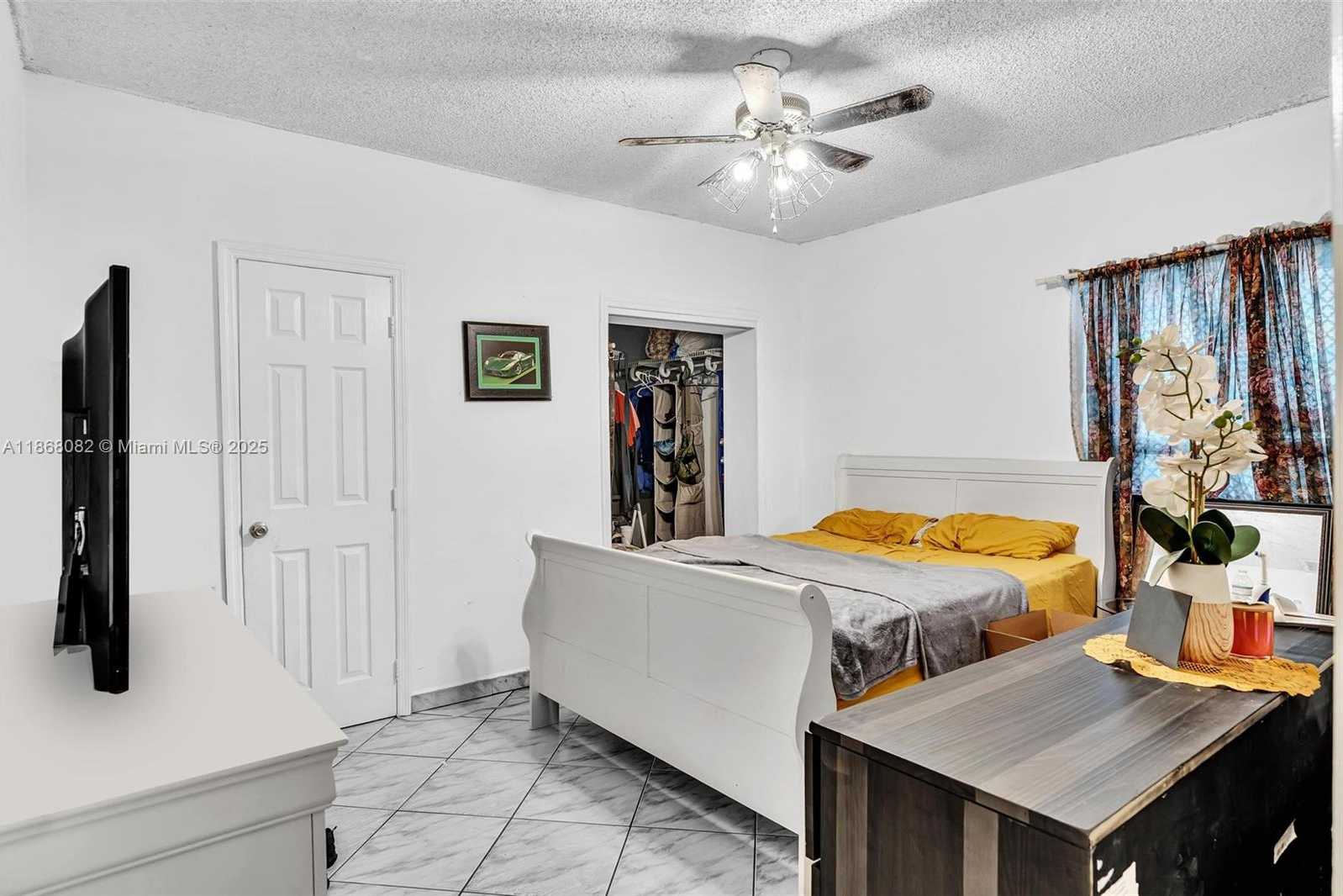 Small Image of 690 SOUTH EAST 8TH ST, Hialeah Number 19