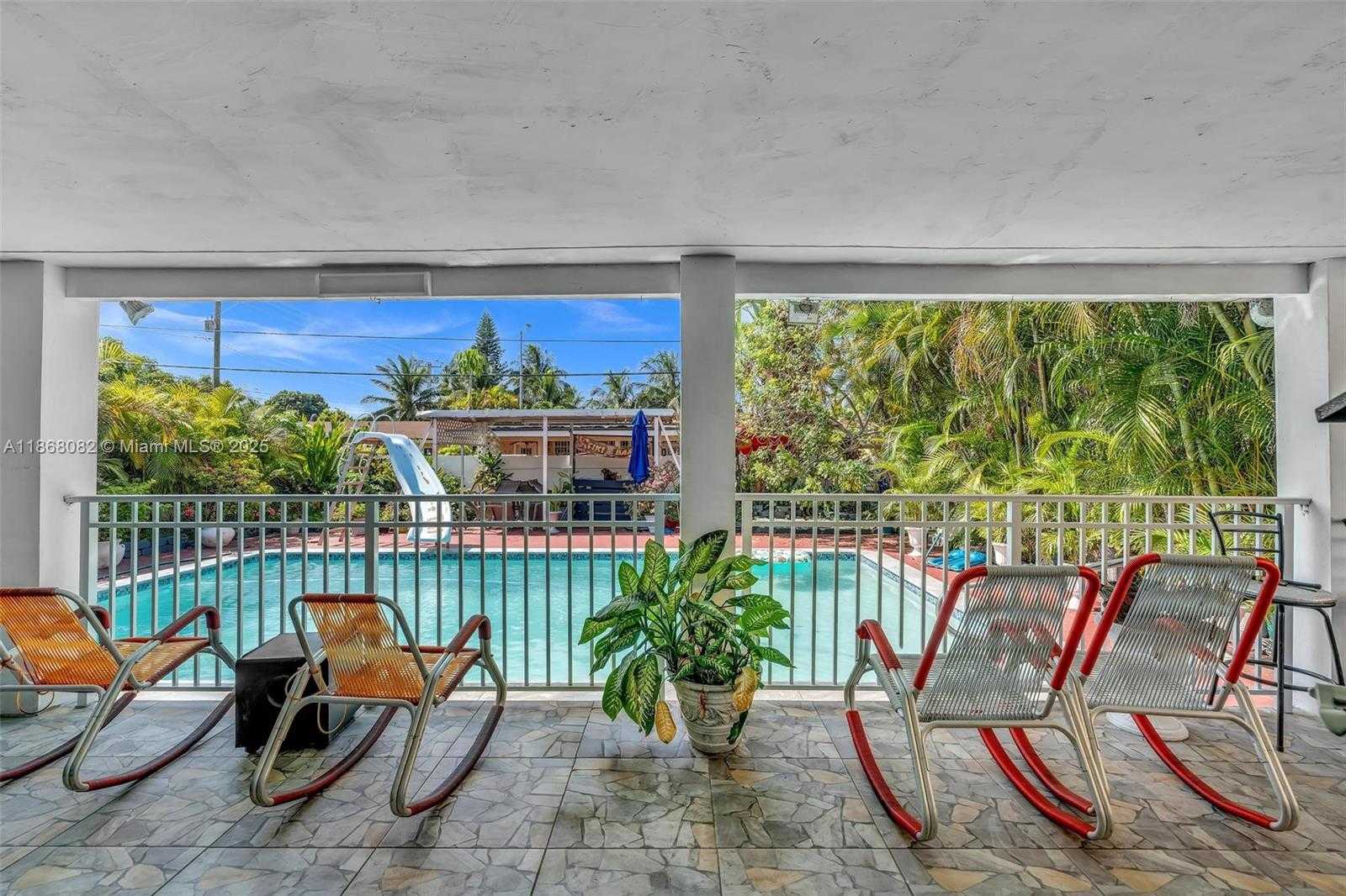 Small Image of 690 SOUTH EAST 8TH ST, Hialeah Number 20