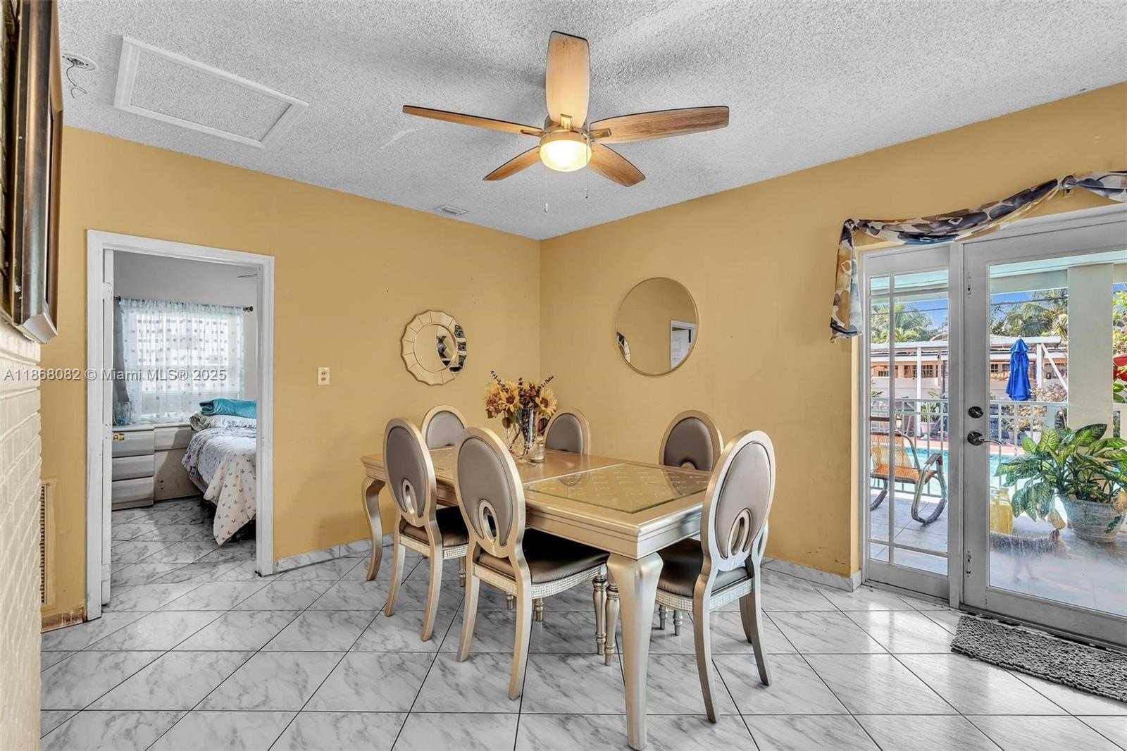 Small Image of 690 SOUTH EAST 8TH ST, Hialeah Number 8