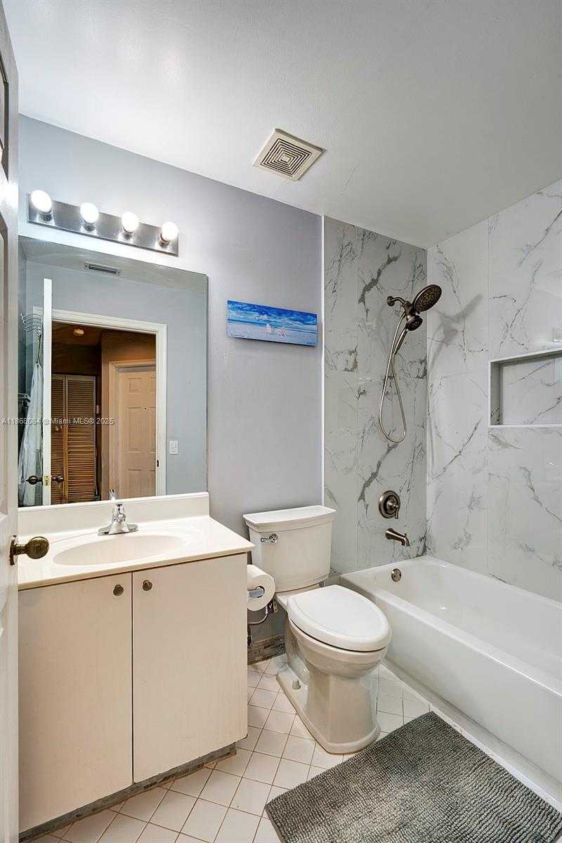 Small Image of 4362 FOXTAIL LN, Weston Number 12