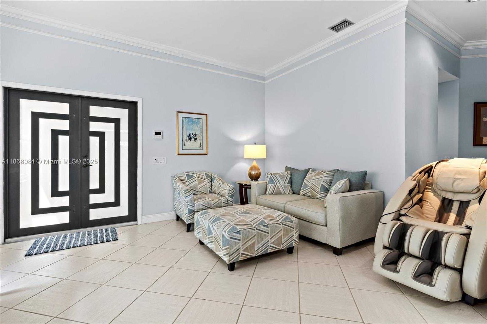 Small Image of 4362 FOXTAIL LN, Weston Number 20