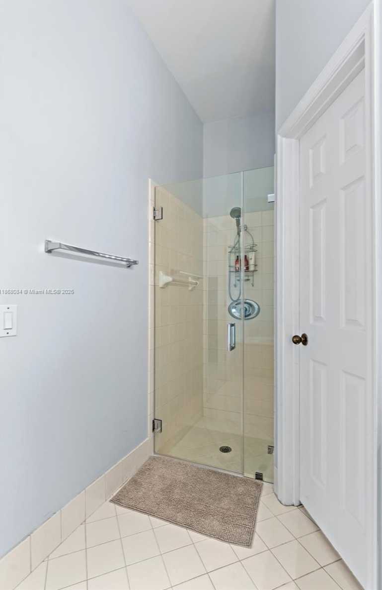Small Image of 4362 FOXTAIL LN, Weston Number 32