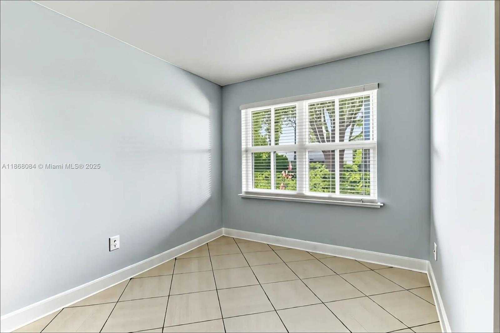 Small Image of 4362 FOXTAIL LN, Weston Number 39