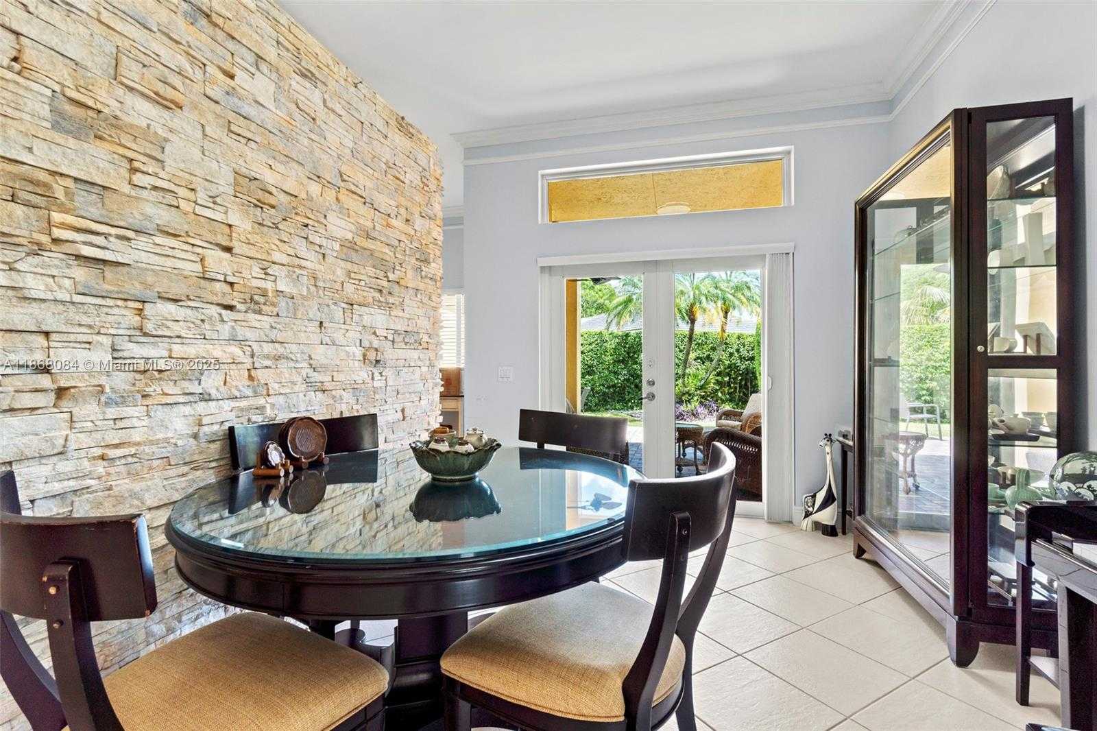 Small Image of 4362 FOXTAIL LN, Weston Number 5