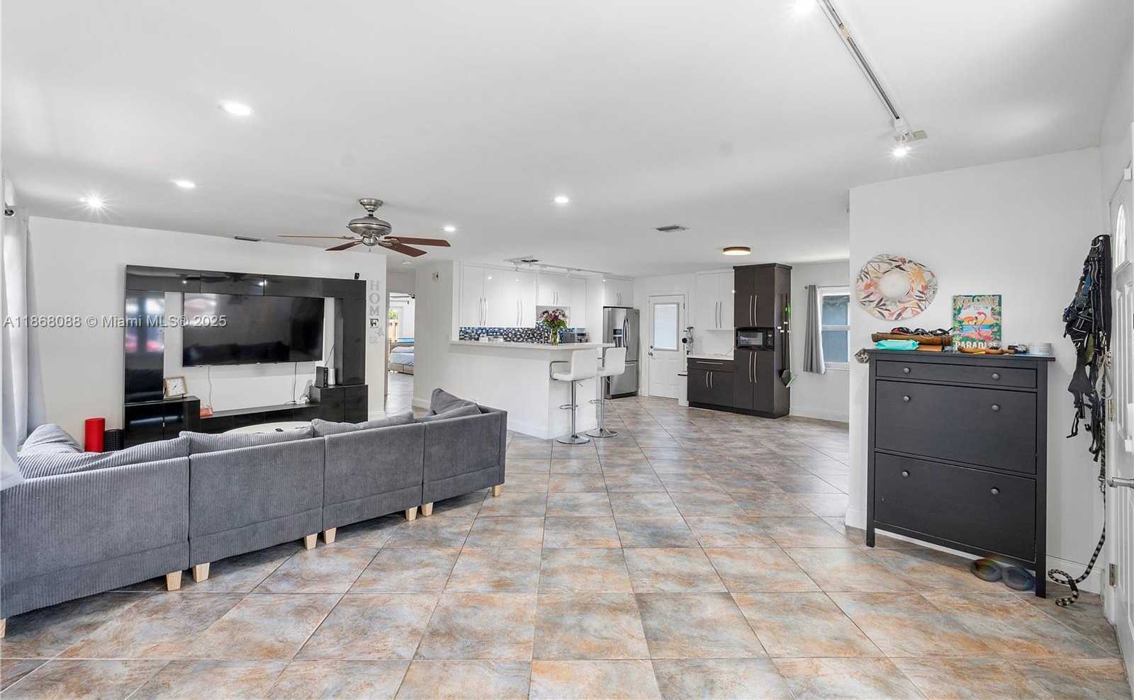 Small Image of 681 NORTH EAST 34TH ST, Oakland Park Number 11
