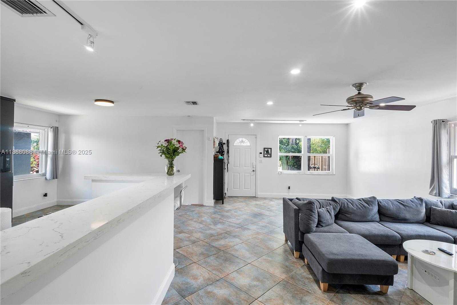 Small Image of 681 NORTH EAST 34TH ST, Oakland Park Number 8