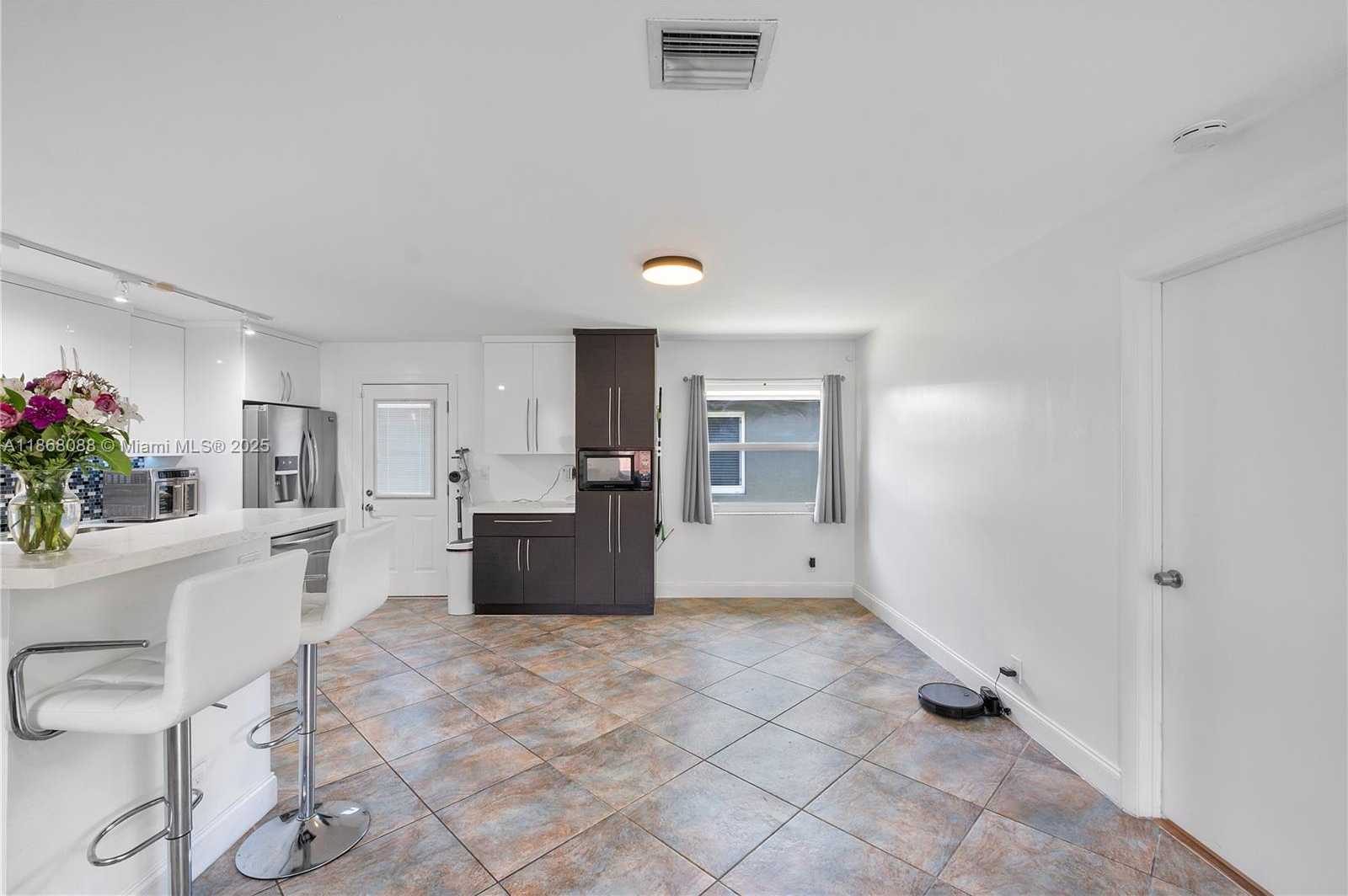 Small Image of 681 NORTH EAST 34TH ST, Oakland Park Number 9